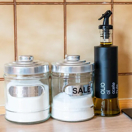 Apartment 2 Pieces - 4 Personnes - Entierement Equipe Et Idealement Situe Proche Toutes Commodites *