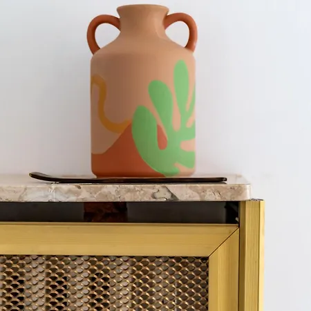 2 Pieces - 4 Personnes - Entierement Equipe Et Idealement Situe Proche Toutes Commodites Apartment Menton